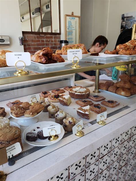 The 26 best bakeries in Lisieux .